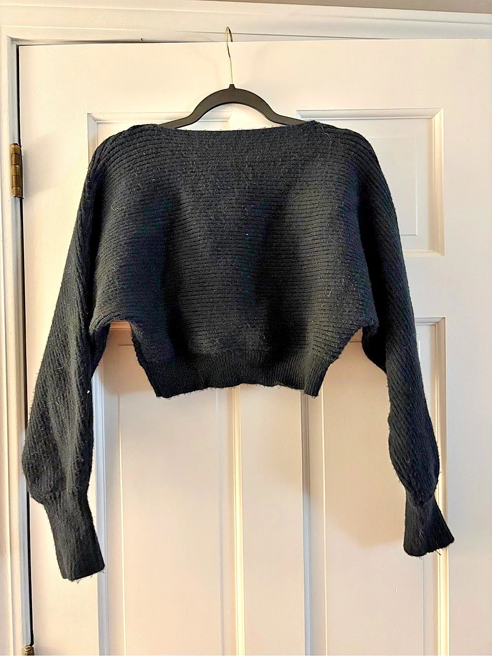 SHEIN Cropped Knit Sweater in Black Size medium